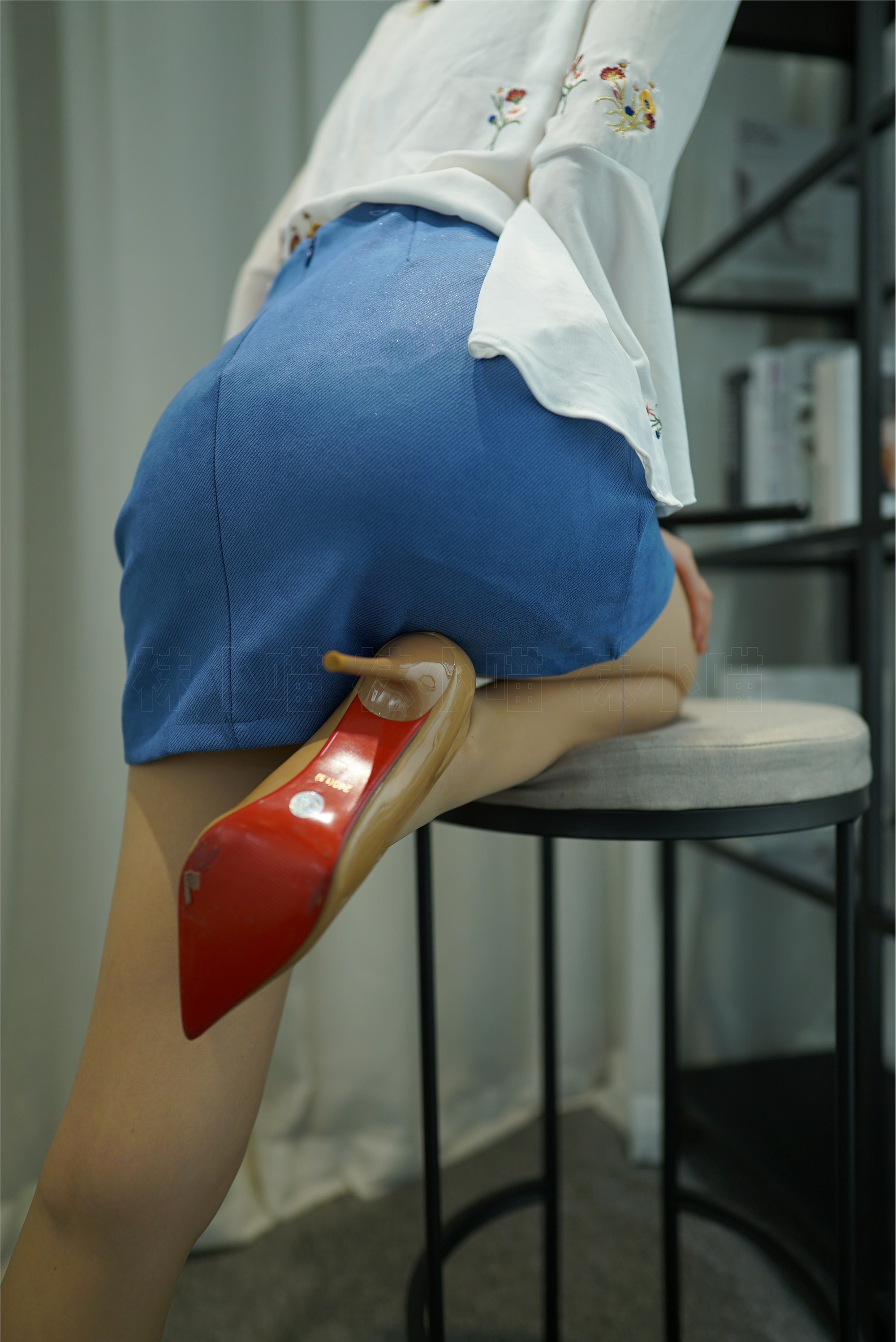 KittyWawa袜小喵  KT143《高高在上》